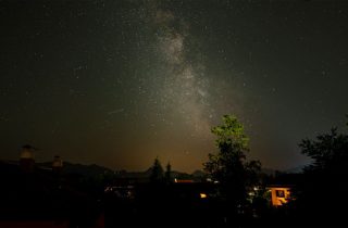 26. Juni 2025 - Vom Dachfenster milchstrasse-dachfenster