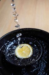 zitrone-wassertropfen