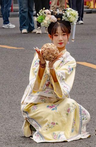 peking-maedchen-verbotene-stadt