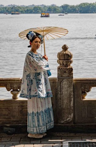 peking-maedchen-sommerpalast