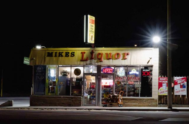 liquor-store-joshua-tree